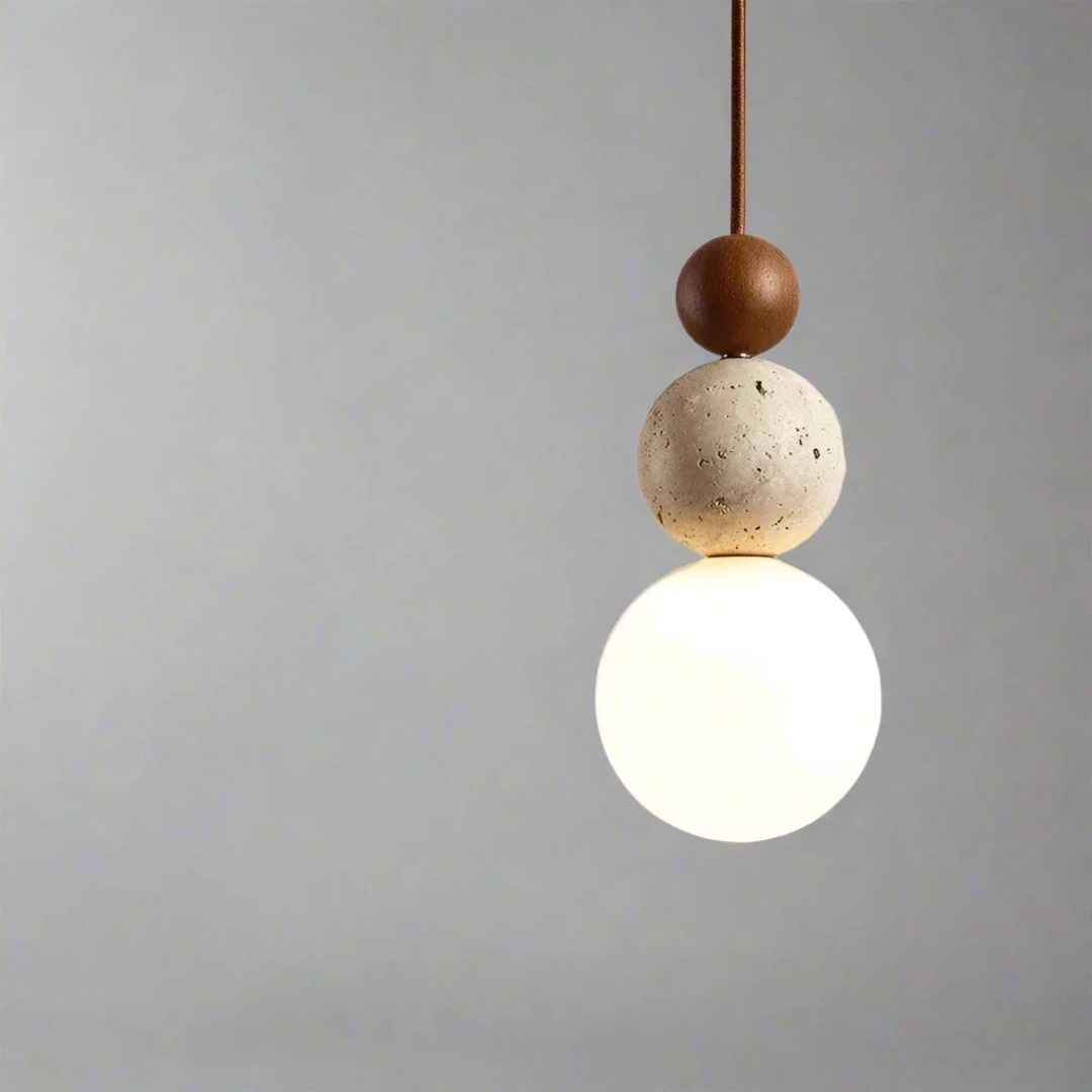 Nowoczesna lampa wisząca z naturalnych materiałów – styl Japandi